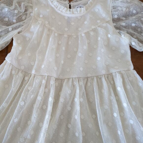 Girls short sleeve mesh lace cream color Dress size 5T GUC - Picture 2 of 8